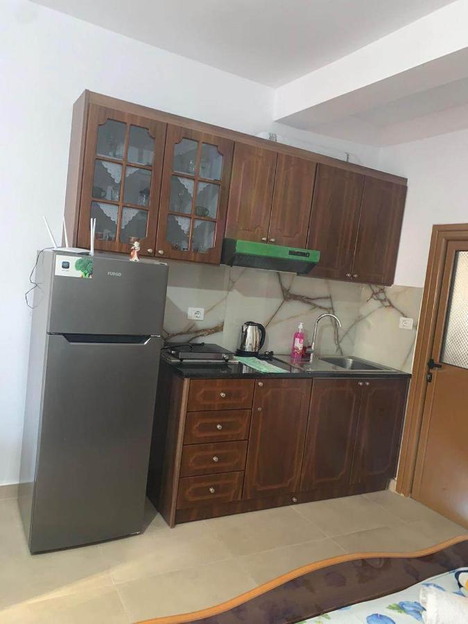 Guesthouse Sueda Ksamil Bagian luar foto