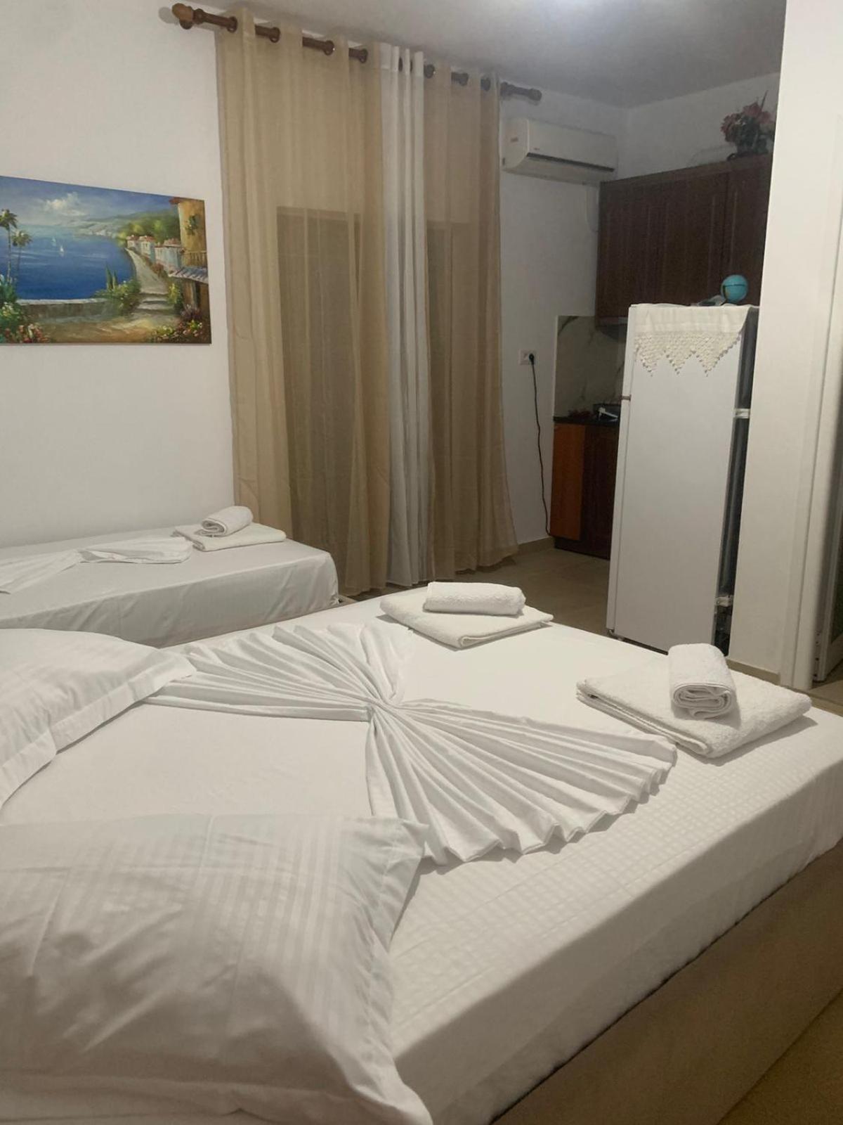 Guesthouse Sueda Ksamil Bagian luar foto