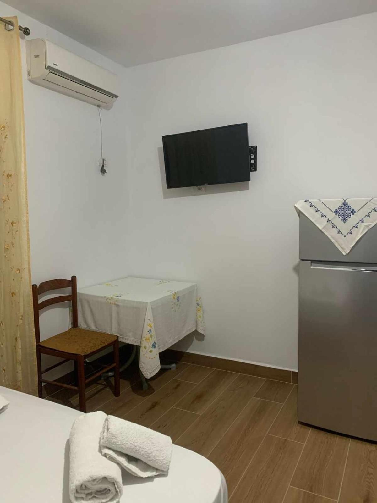 Guesthouse Sueda Ksamil Bagian luar foto