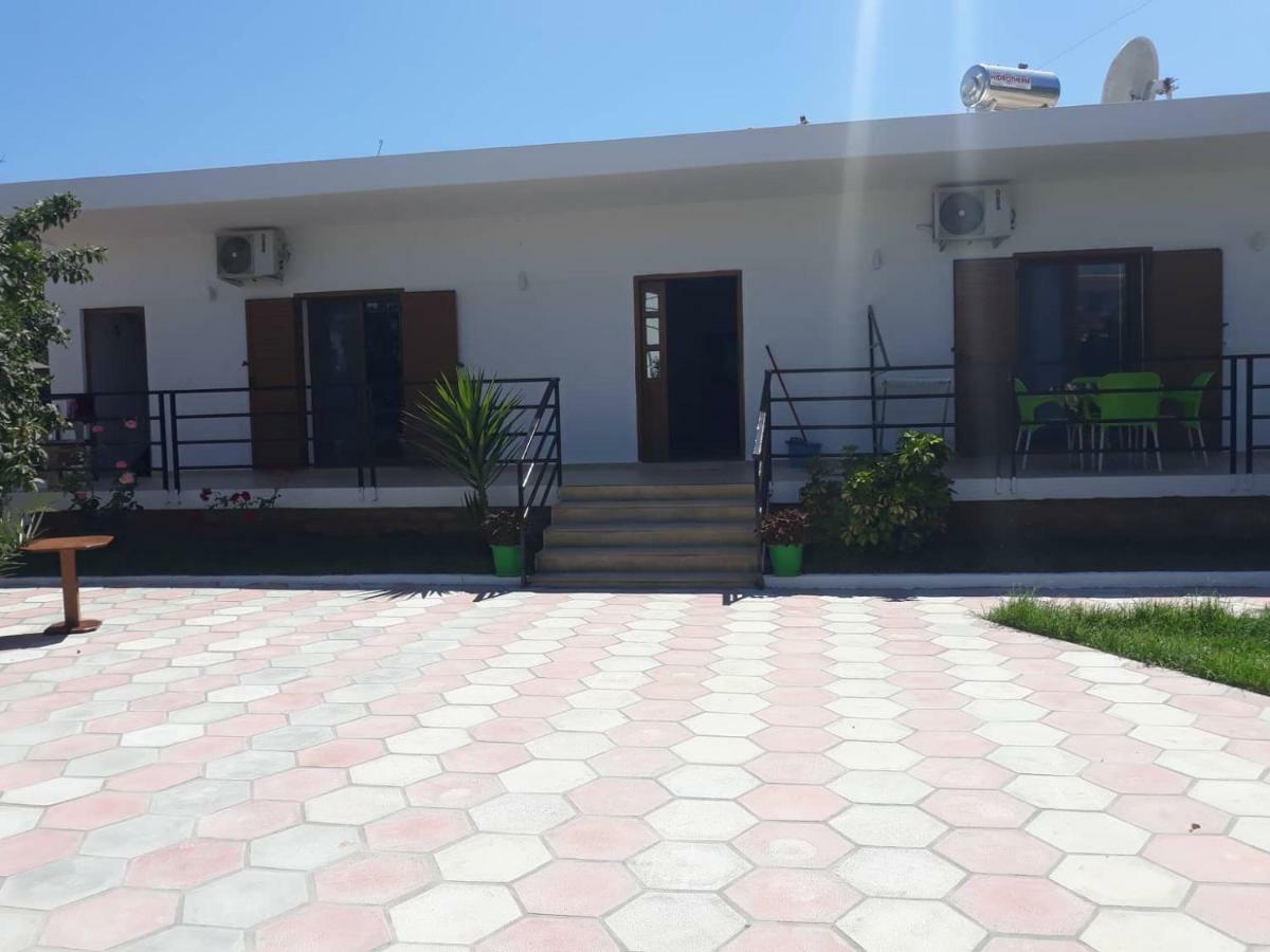 Guesthouse Sueda Ksamil Bagian luar foto